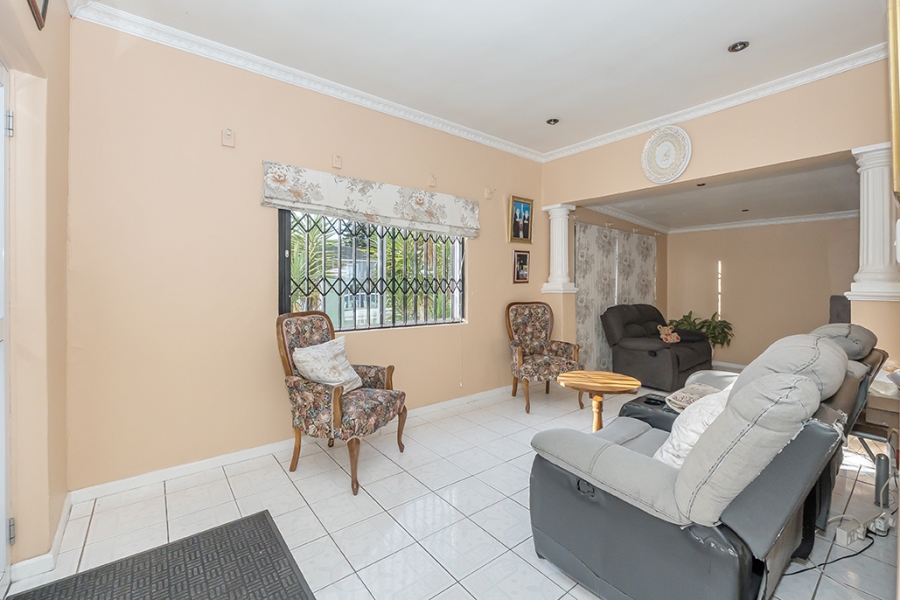 3 Bedroom Property for Sale in Ottery Western Cape